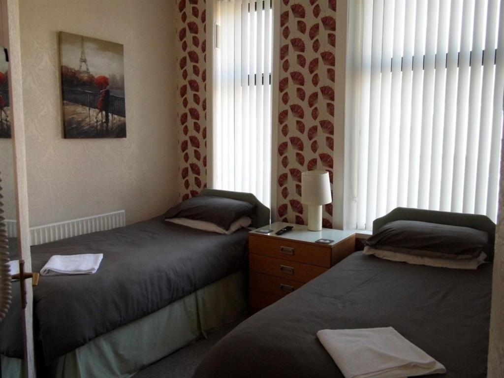 The Pembroke Hotel Blackpool Room photo