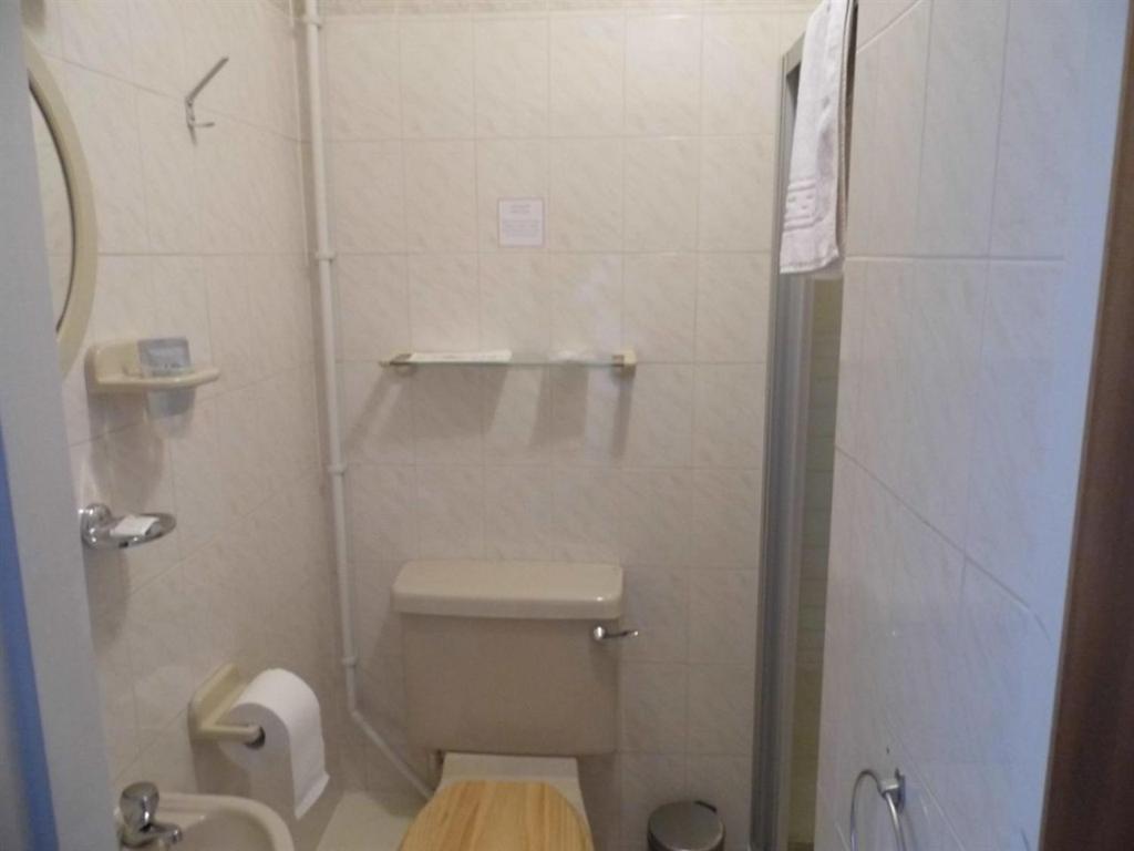 The Pembroke Hotel Blackpool Room photo